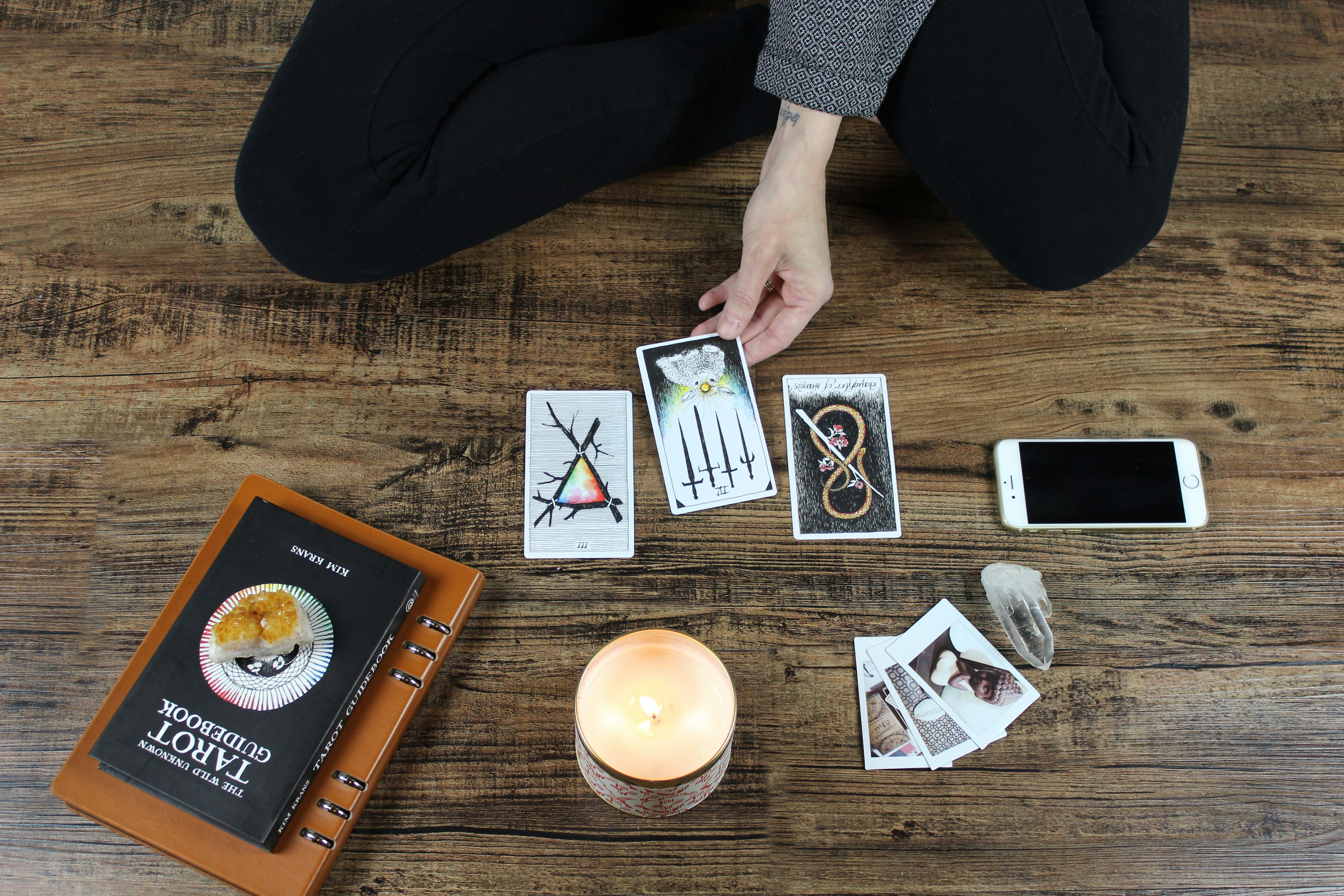 Tu Primera Consulta de Tarot por Teléfono: Qué Esperar y Cómo Prepararte